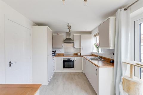 3 bedroom semi-detached house for sale, Spitfire Way, Nottingham NG15