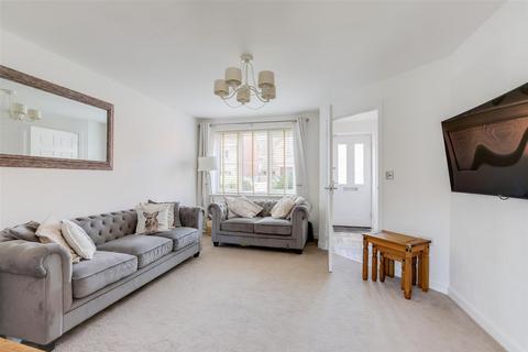 3 bedroom semi-detached house for sale, Spitfire Way, Nottingham NG15
