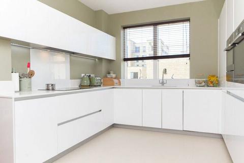 4 bedroom terraced house for sale, Plantation Avenue, Trumpington, Cambridge