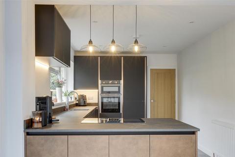 undefined, Yew Close, Nottingham NG5