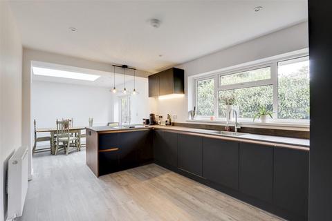undefined, Yew Close, Nottingham NG5