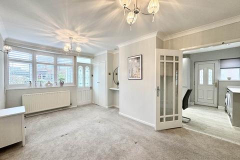 3 bedroom semi-detached house for sale, Selkirk Drive, Eccleston