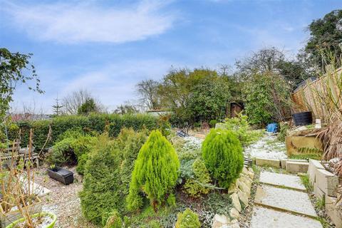 undefined, Highfield Drive, Nottingham NG4