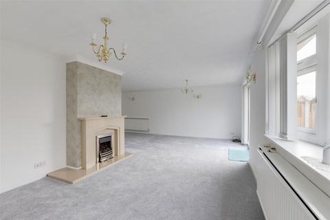 3 bedroom detached bungalow for sale, Heath Gardens, Derby DE72