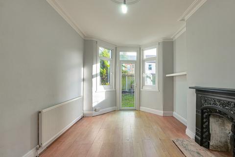 4 bedroom terraced house for sale, Beedell Avenue, Westcliff-on-sea, SS0