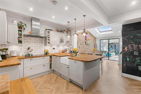 3 bedroom semi-detached house for sale, Kings Road, Kingston Upon Thames KT2
