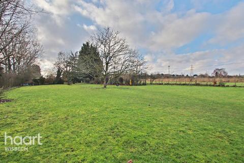 3 bedroom detached bungalow for sale, Broadend Road, Wisbech