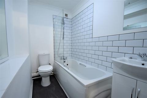 1 bedroom flat to rent, Crombie Close, Waterlooville PO8