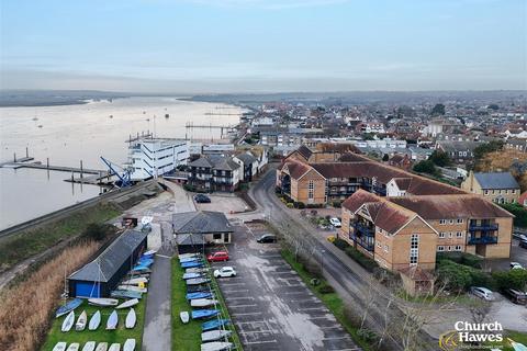 undefined, Burnham-On-Crouch