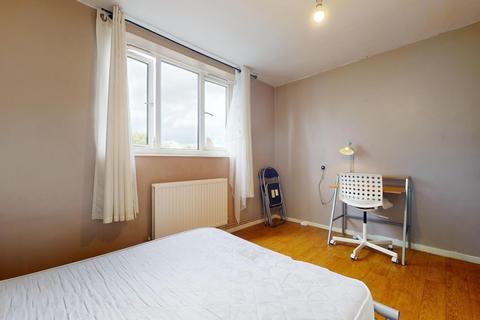 4 bedroom flat share to rent, Cornwallis Road