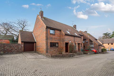 undefined, Russet Court, Kingswood, Wotton-under-Edge, Gloucestershire, GL12