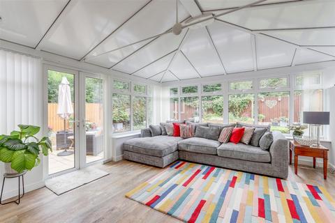 undefined, Union Close, Nottingham NG15