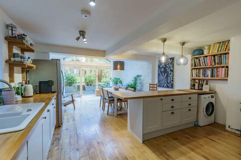 4 bedroom end of terrace house for sale, Hurst Green Road, Oxted RH8