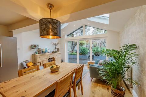 4 bedroom end of terrace house for sale, Hurst Green Road, Oxted RH8
