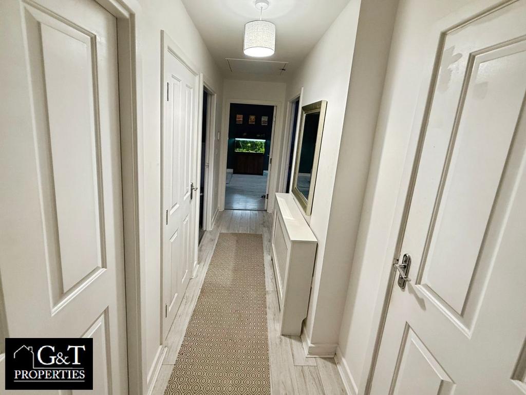 Hallway/entrance