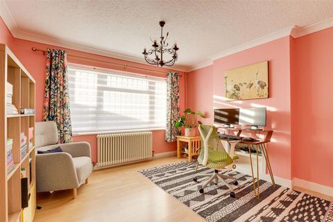3 bedroom detached house for sale, Ogle Street, Nottingham NG15