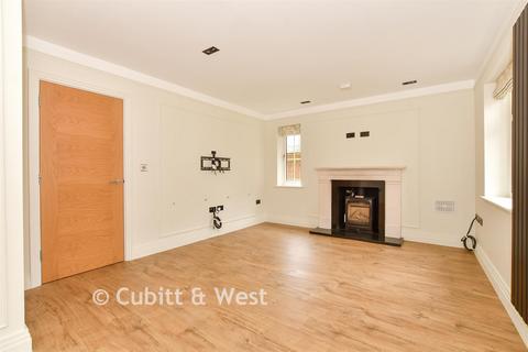 undefined, Compton Place, Horsham RH13