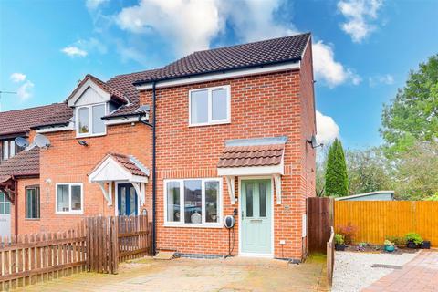 2 bedroom end of terrace house for sale, Herons Court, Nottingham NG2