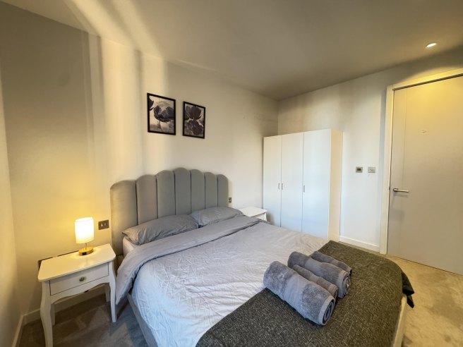 1-segrave-walk-w2-1bn-1023050
