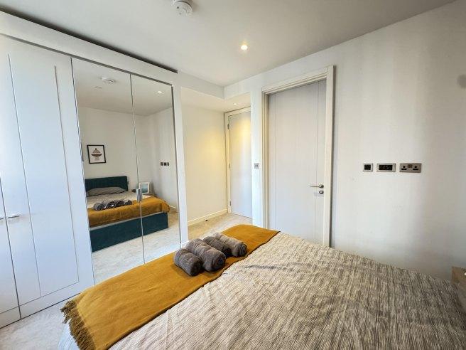 1-segrave-walk-w2-1bn-1023058