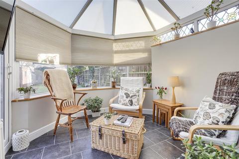 4 bedroom semi-detached house for sale, Fylde Close, Nottingham NG9