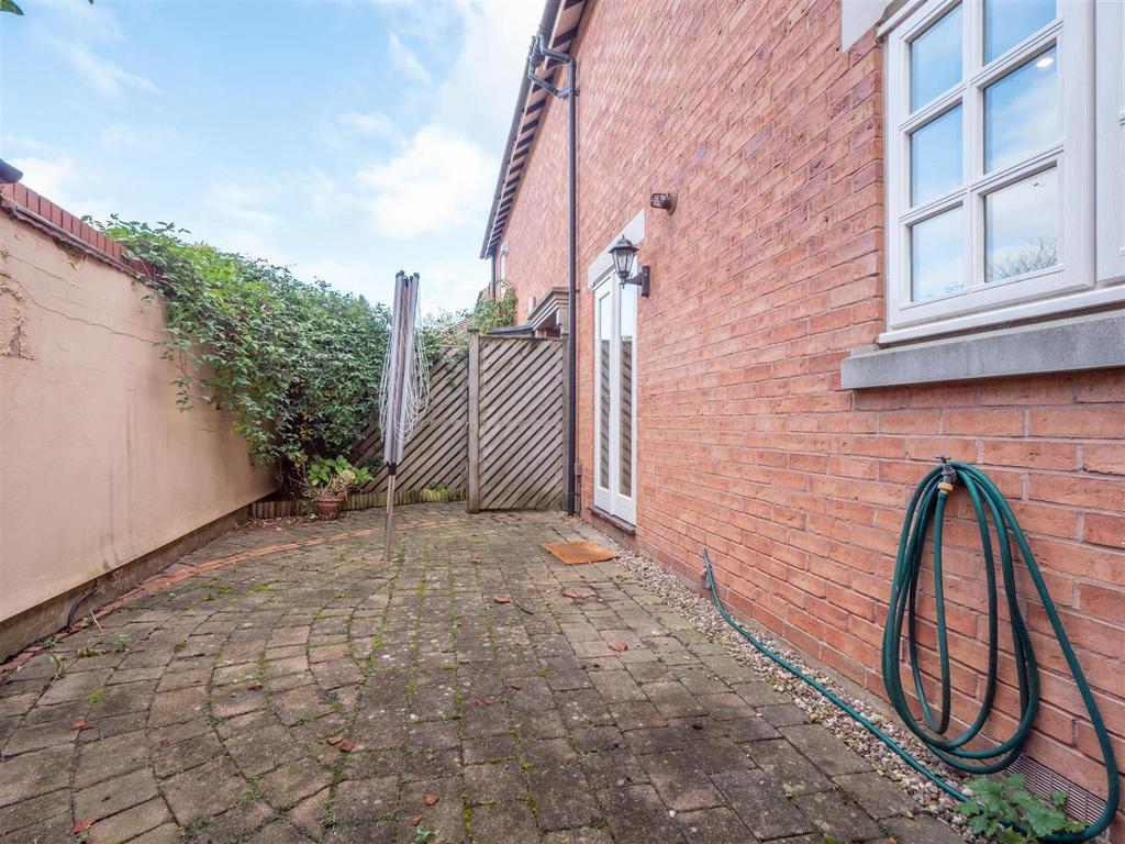 Courtyard Garden