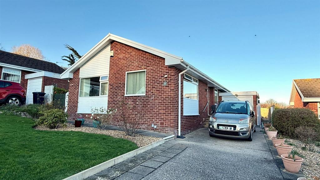 Penrhyn close 2.jpg