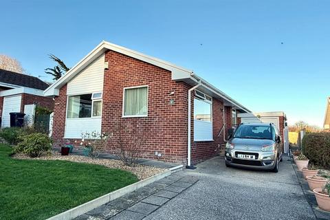3 bedroom detached bungalow for sale - Penrhyn Close, Penrhyn Bay, Llandudno