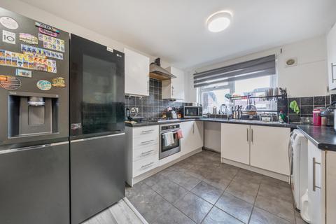 3 bedroom terraced house for sale, Snowden Lawn, Leeds, West Yorkshire, LS13
