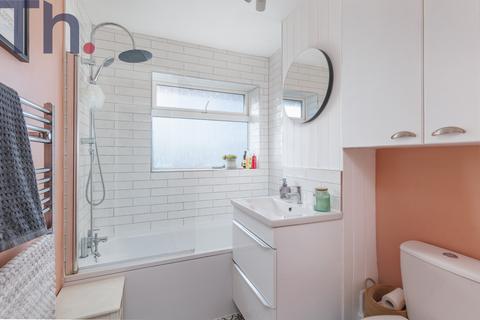 3 bedroom semi-detached house for sale, Newport PO30