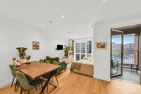1 bedroom flat for sale, Grovelea Court, Monkwood Way, London, E3