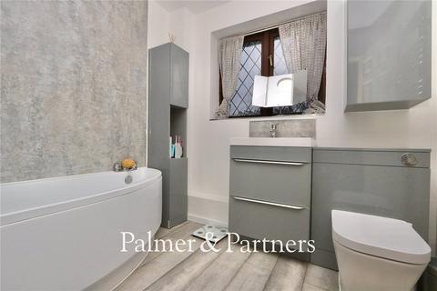 4 bedroom detached house for sale, The Whinneys, Kesgrave, Ipswich, Suffolk, IP5