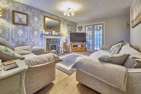 3 bedroom semi-detached house for sale, Sisley Way, Hinckley