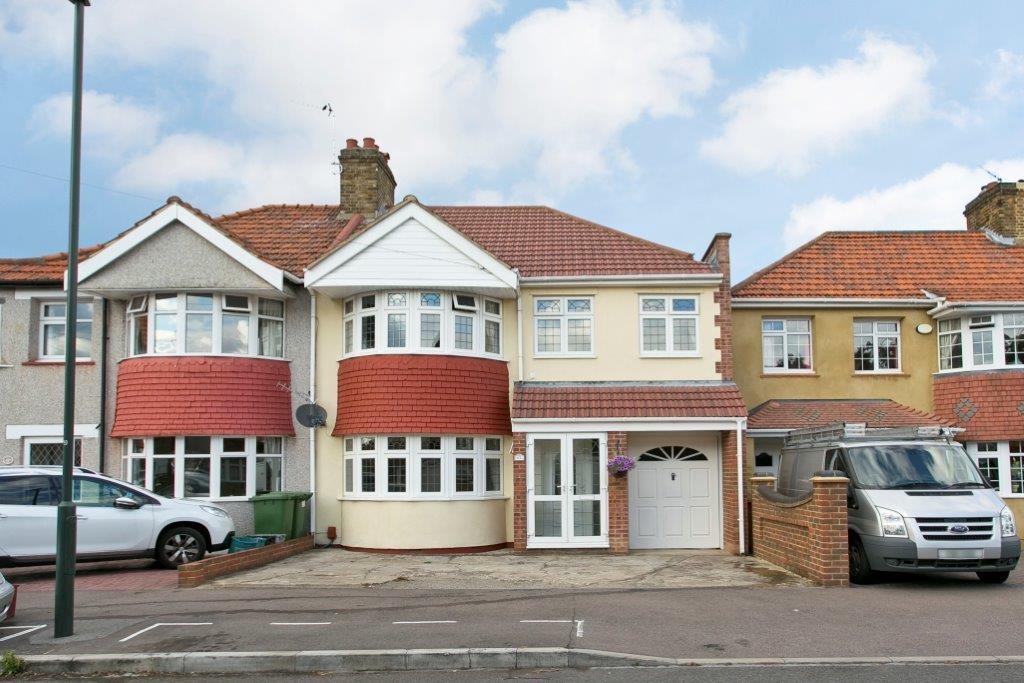 Farnham Road, Welling 4 bed semidetached house £460,000