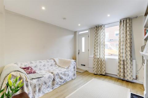 2 bedroom terraced house for sale, St. Albans Road, Nottingham NG5