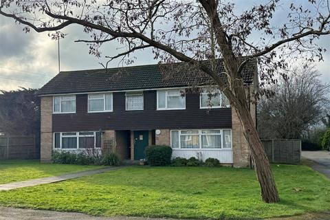 1 bedroom flat for sale, Thepps Close, South Nutfield