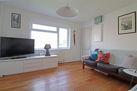 1 bedroom flat for sale, Thepps Close, South Nutfield