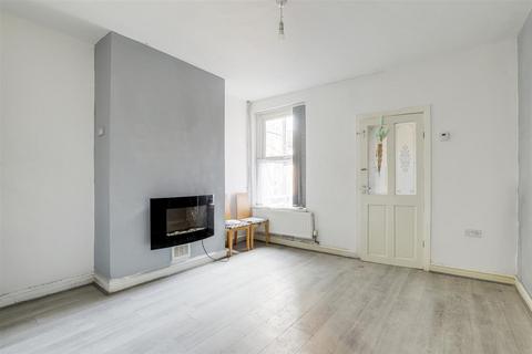 2 bedroom terraced house for sale, Osborne Street, Nottingham NG7