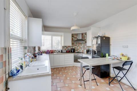 4 bedroom semi-detached house for sale, Albert Road, Nottingham NG10