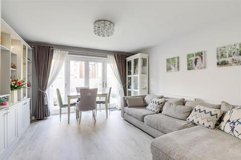 3 bedroom semi-detached house for sale, William Street, Nottingham NG10