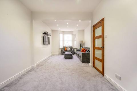 4 bedroom house for sale, Winchester Road, Highams Park, London, E4