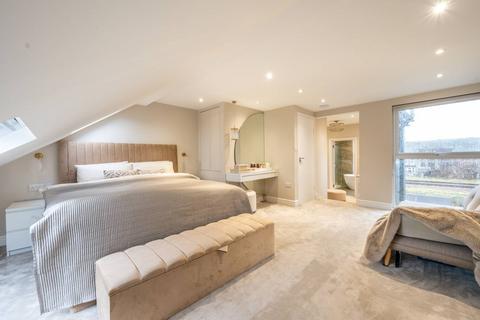4 bedroom house for sale, Winchester Road, Highams Park, London, E4