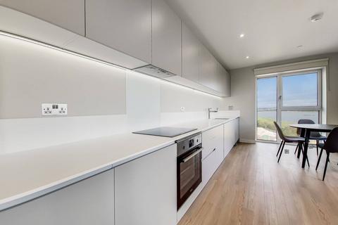 2 bedroom flat to rent, Ferry Lane, Tottenham, London, N17