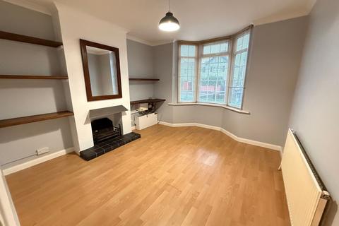 3 bedroom semi-detached house for sale, Amersham Road, High Wycombe HP13