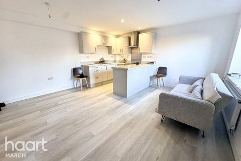 2 bedroom semi-detached house for sale, 20 Deerfield, March
