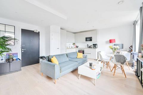 1 bedroom flat to rent, Sayer Street, Elephant and Castle, LONDON, SE17