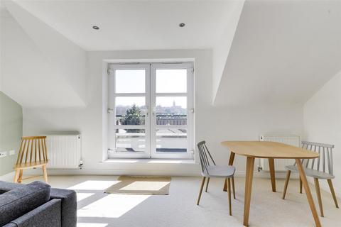 1 bedroom flat for sale, Second Avenue, Nottingham NG7