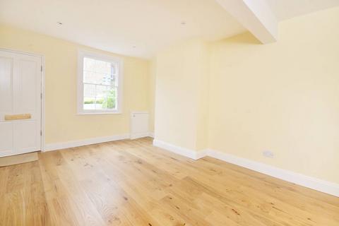 2 bedroom terraced house to rent, Oakhill Place, East Putney, London, SW15