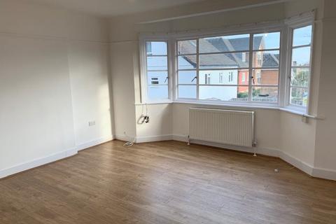 2 bedroom flat to rent, Marlborough Gardens, Whetstone N20