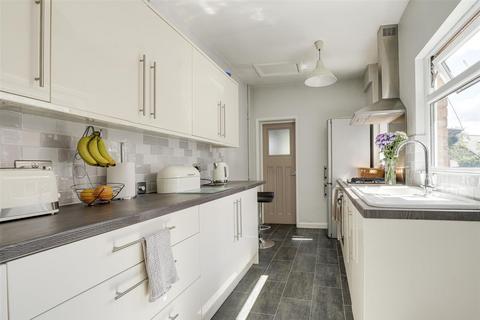 3 bedroom terraced house for sale, Clifton Road, Nottingham NG11